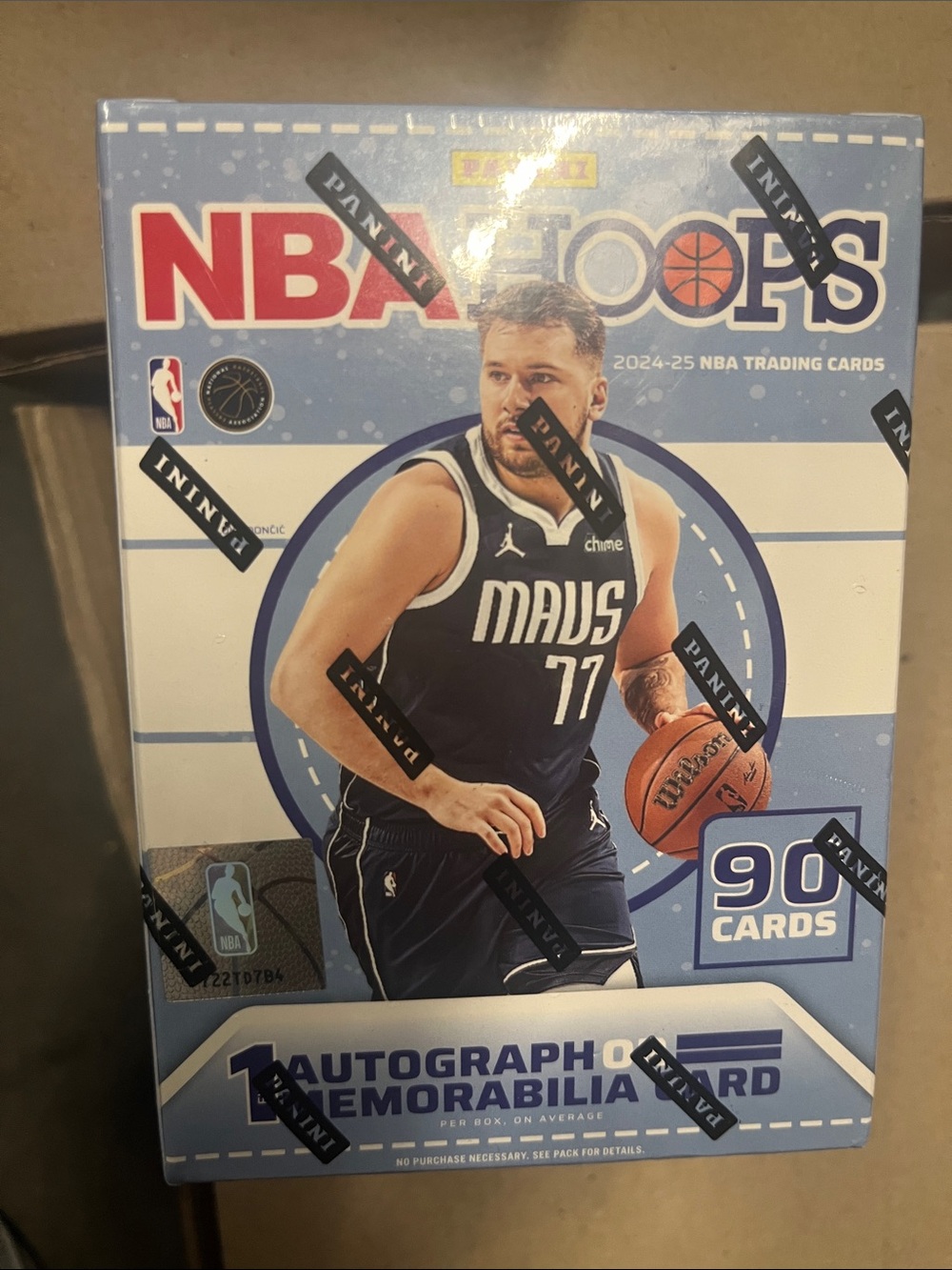 Panini NBA Hoops 2024-25 Dallas Mavericks Luka Dončić Box - Light Blue & Navy